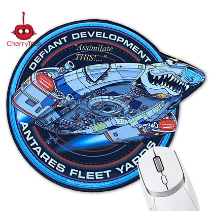 Star Trek - DS9 Defiant Badge Round Mouse Pad