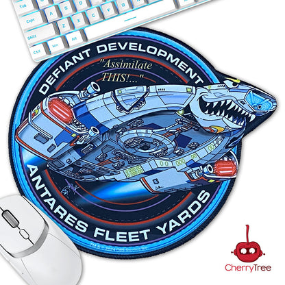 Star Trek - DS9 Defiant Badge Round Mouse Pad