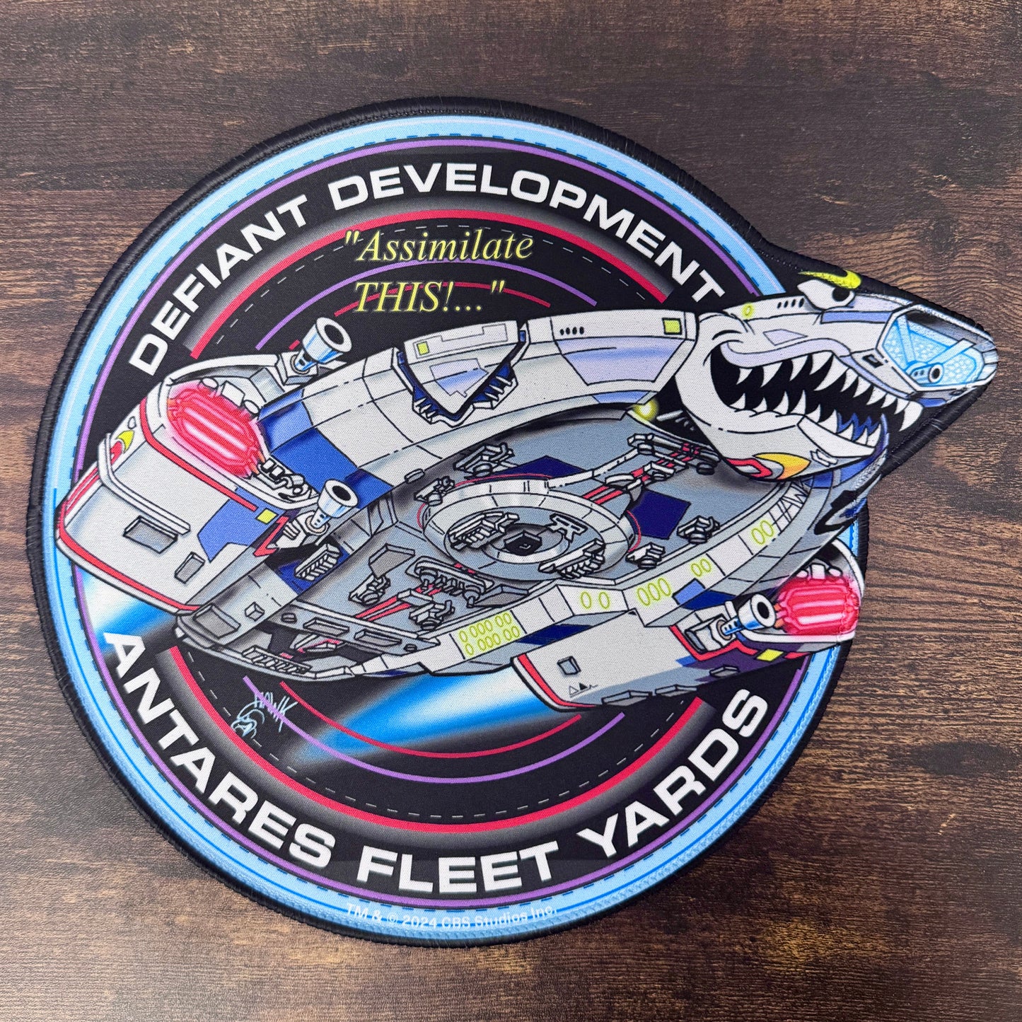 Star Trek - DS9 Defiant Badge Round Mouse Pad
